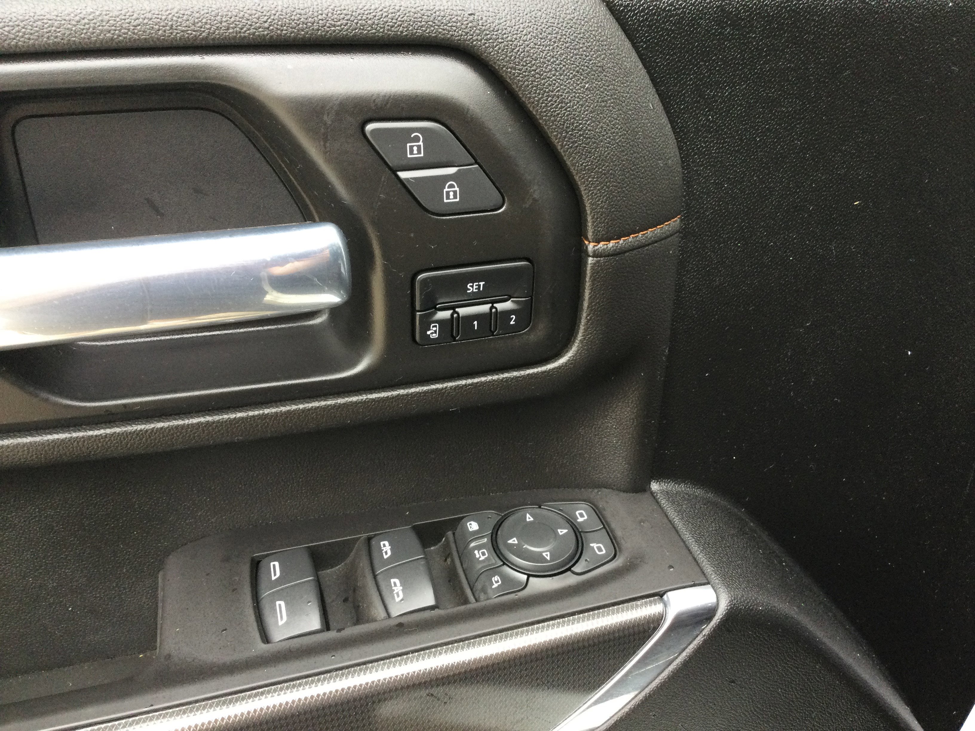 Used 2021 GMC Sierra 2500 AT4 w/ AT4 Premium Plus Package AWD/4WD image 15
