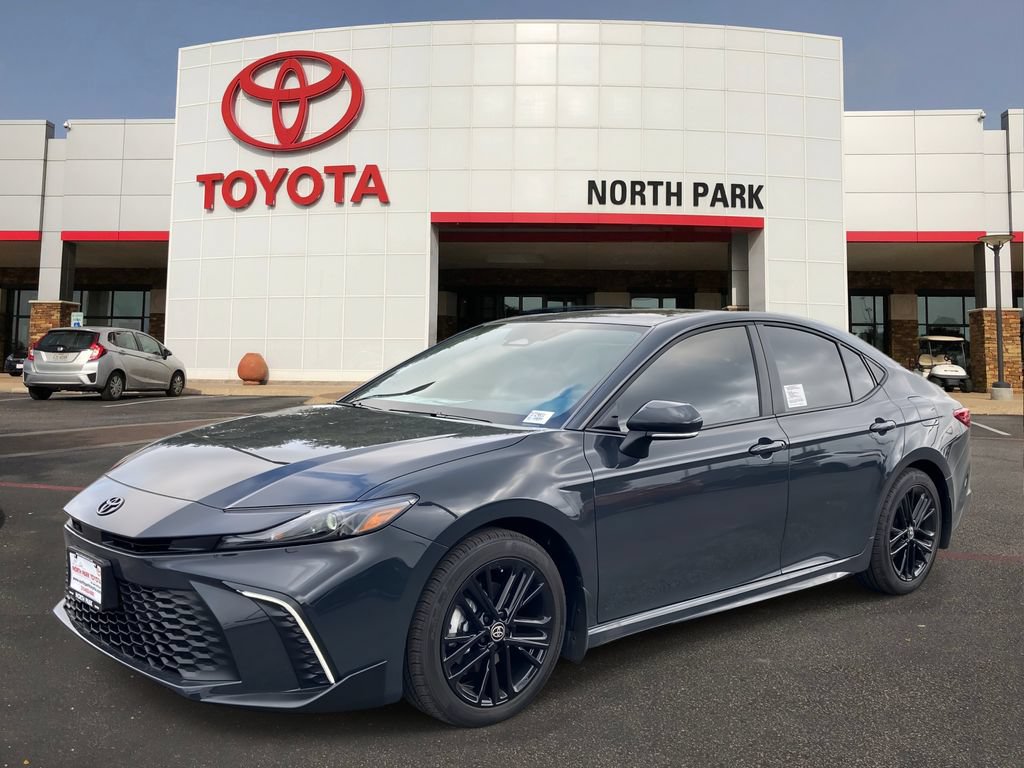 New 2026 Toyota Camry SE FWD image 1