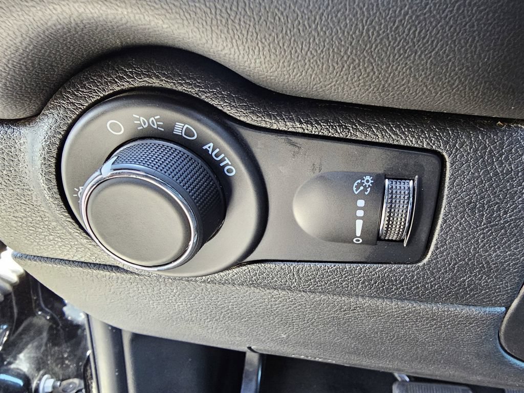 Used 2024 Dodge Durango GT AWD/4WD image 21