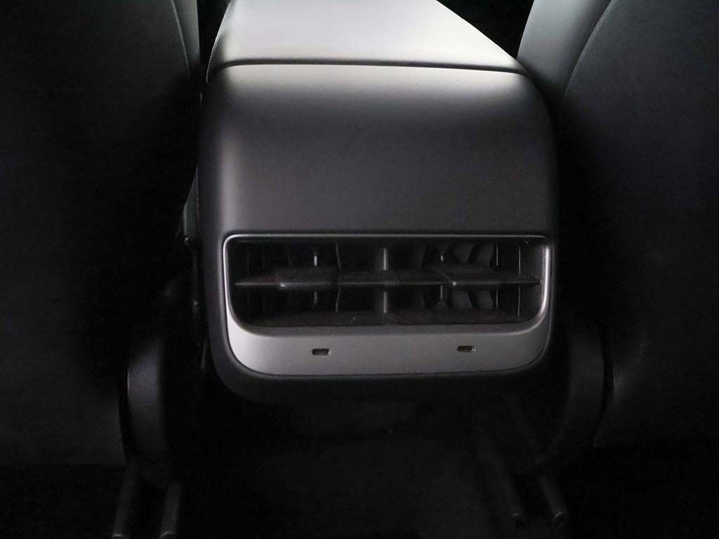 Used 2023 Tesla Model Y Long Range AWD/4WD image 49