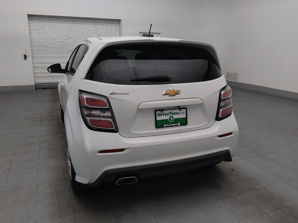 Used 2018 Chevrolet Sonic LT FWD image 6
