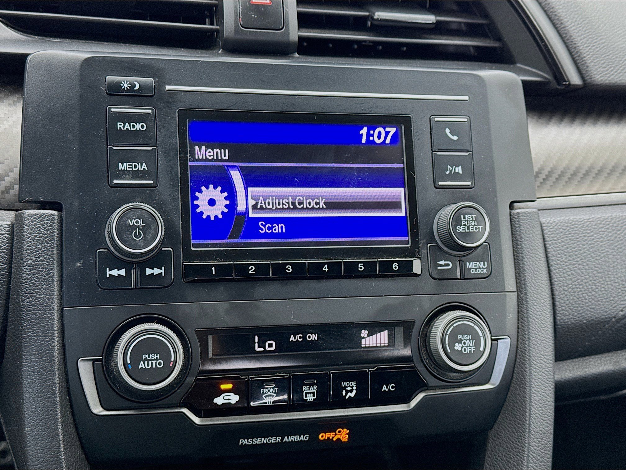 Used 2019 Honda Civic Sport image 9