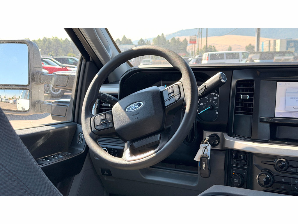 Used 2026 Ford F350 XL w/ XL Off-Road Package AWD/4WD image 15