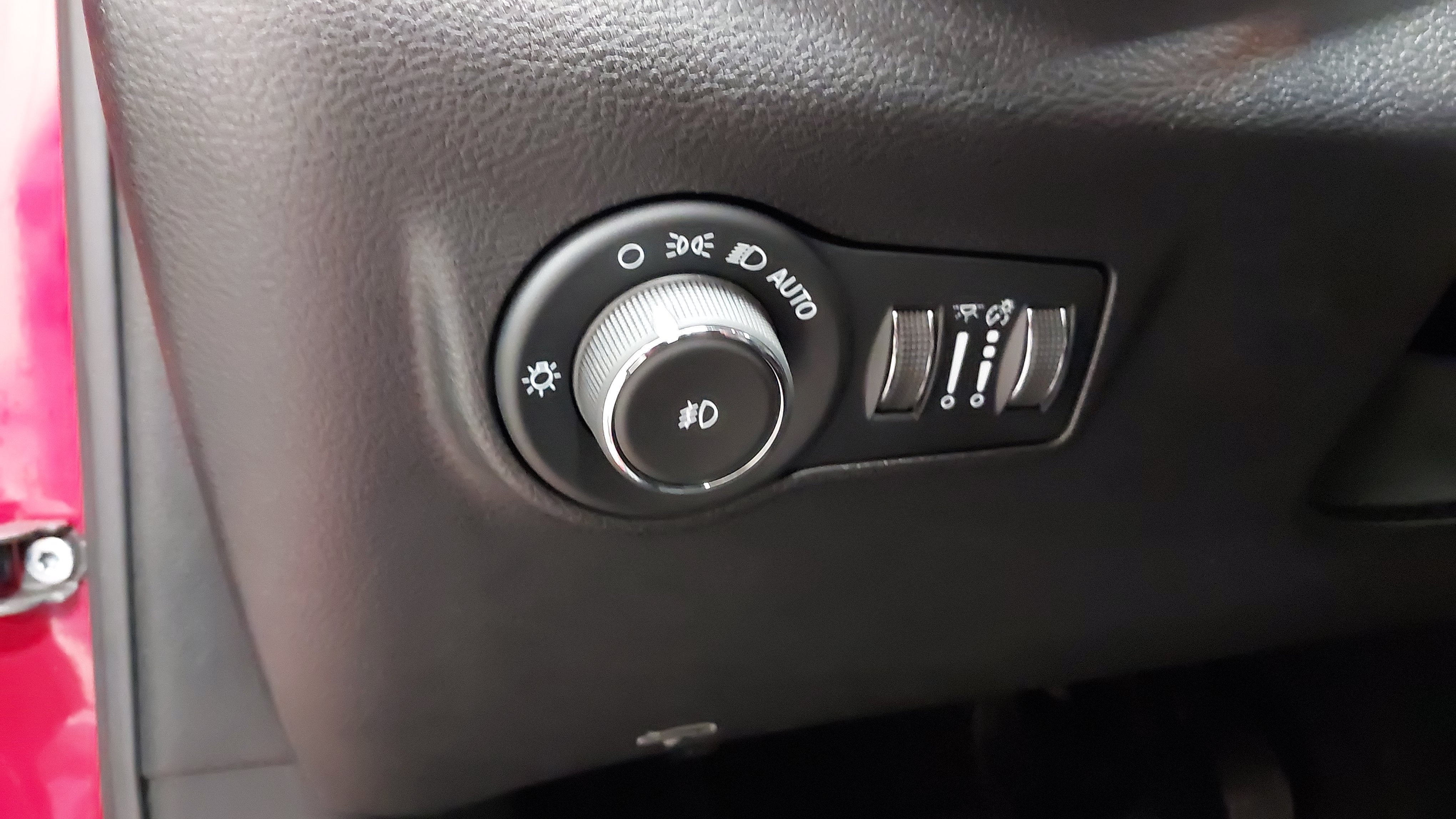 Used 2025 Jeep Compass Trailhawk w/ Trailhawk Elite Group AWD/4WD image 22