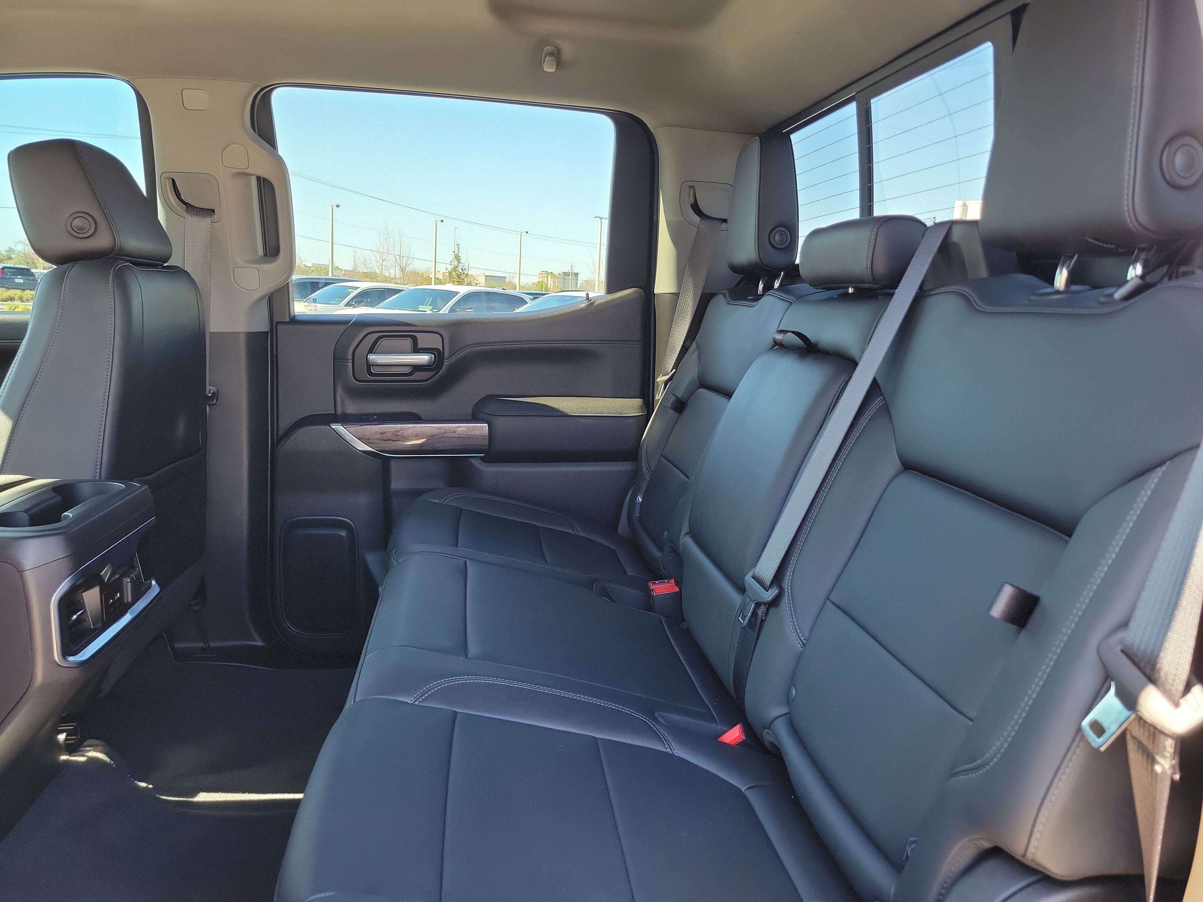 Used 2022 Chevrolet Silverado 1500 LTZ image 10