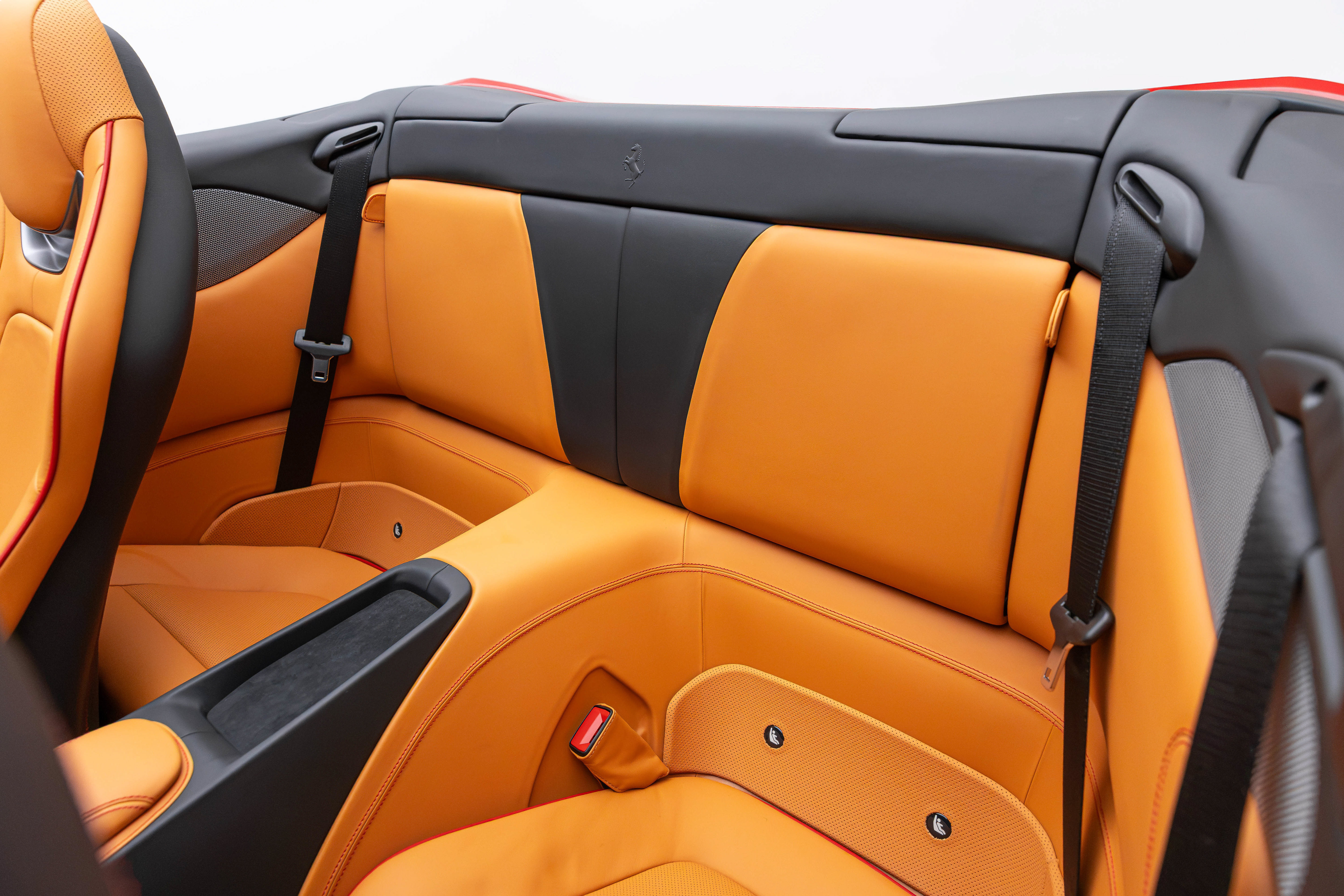 Used 2022 Ferrari Portofino M RWD image 18