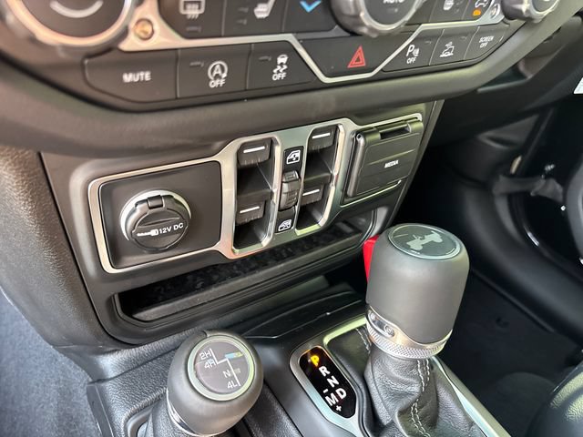 New 2027 Jeep Wrangler Unlimited Sahara AWD/4WD image 23