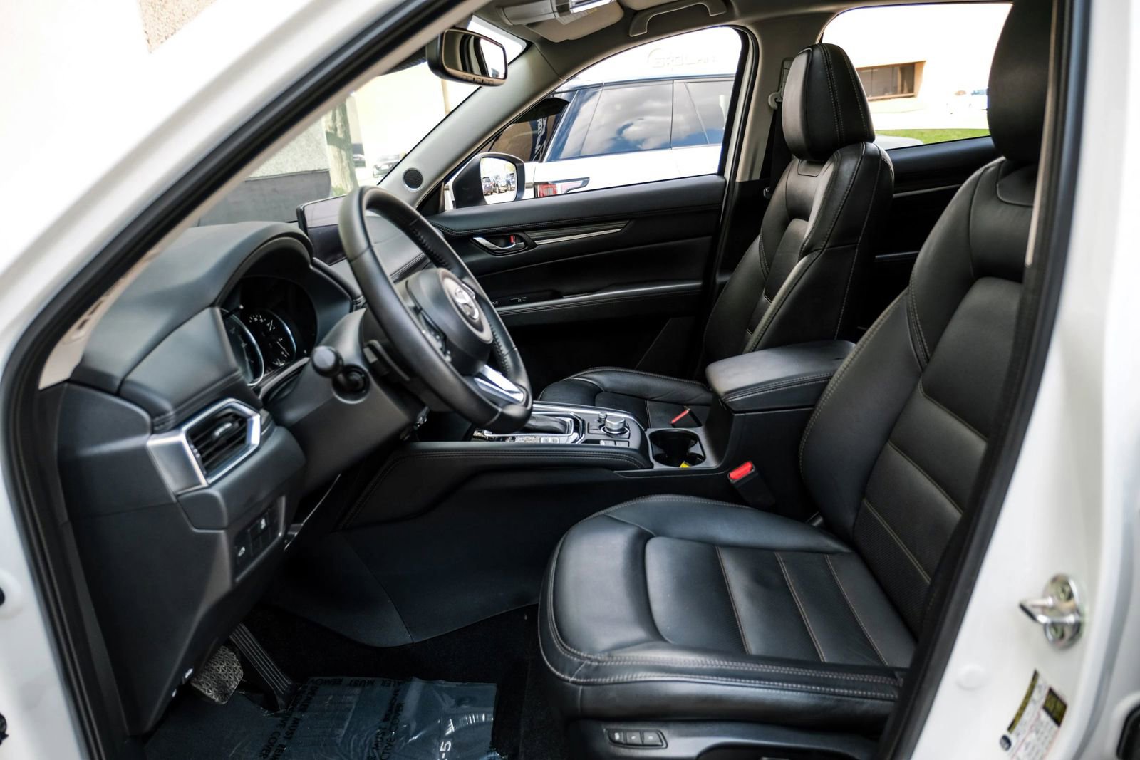 Used 2023 MAZDA CX-5 AWD 2.5 S w/ Premium Plus Pkg image 3