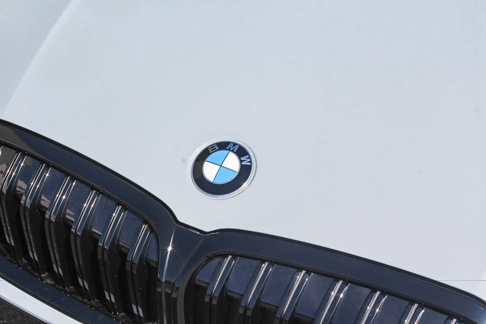 New 2026 BMW 330i Sedan w/ M Sport Package RWD image 11
