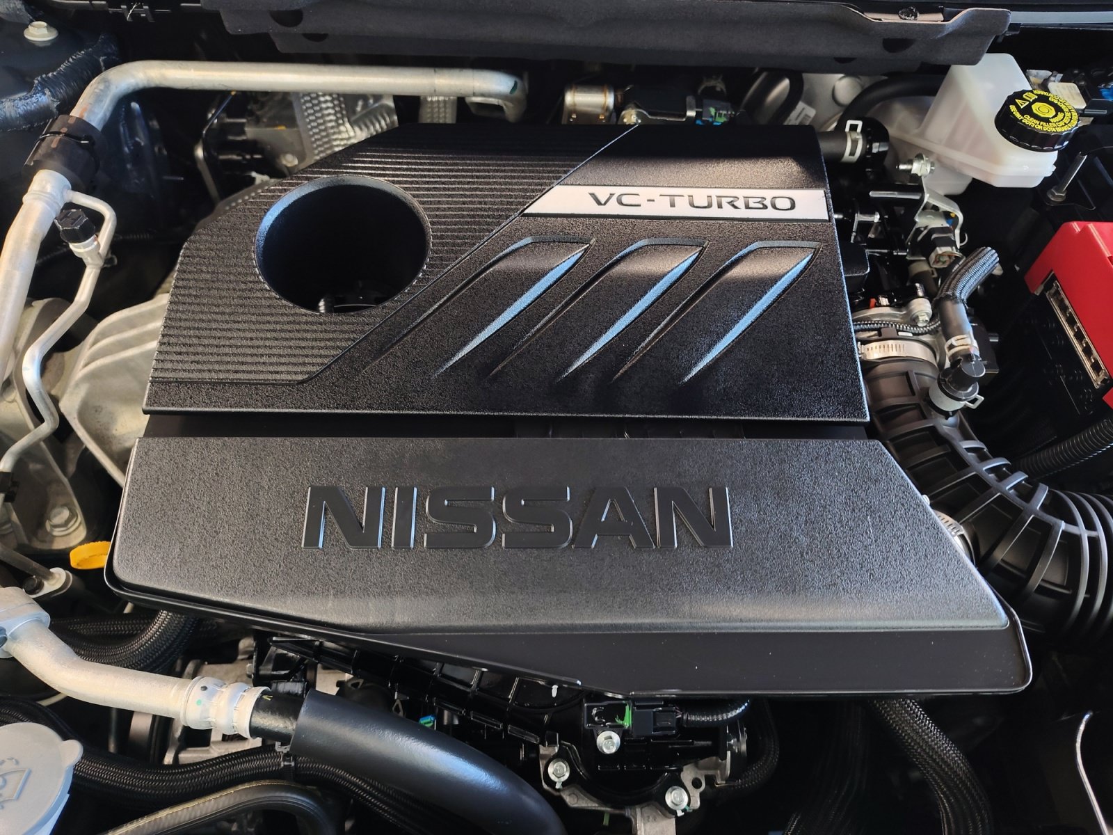Certified 2024 Nissan Rogue SV FWD image 28