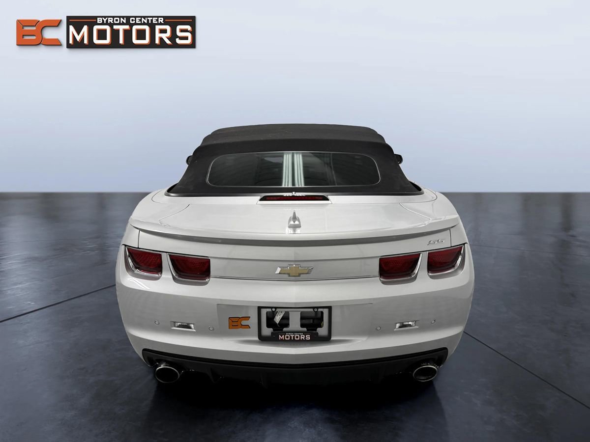 Used 2012 Chevrolet Camaro SS RWD image 6