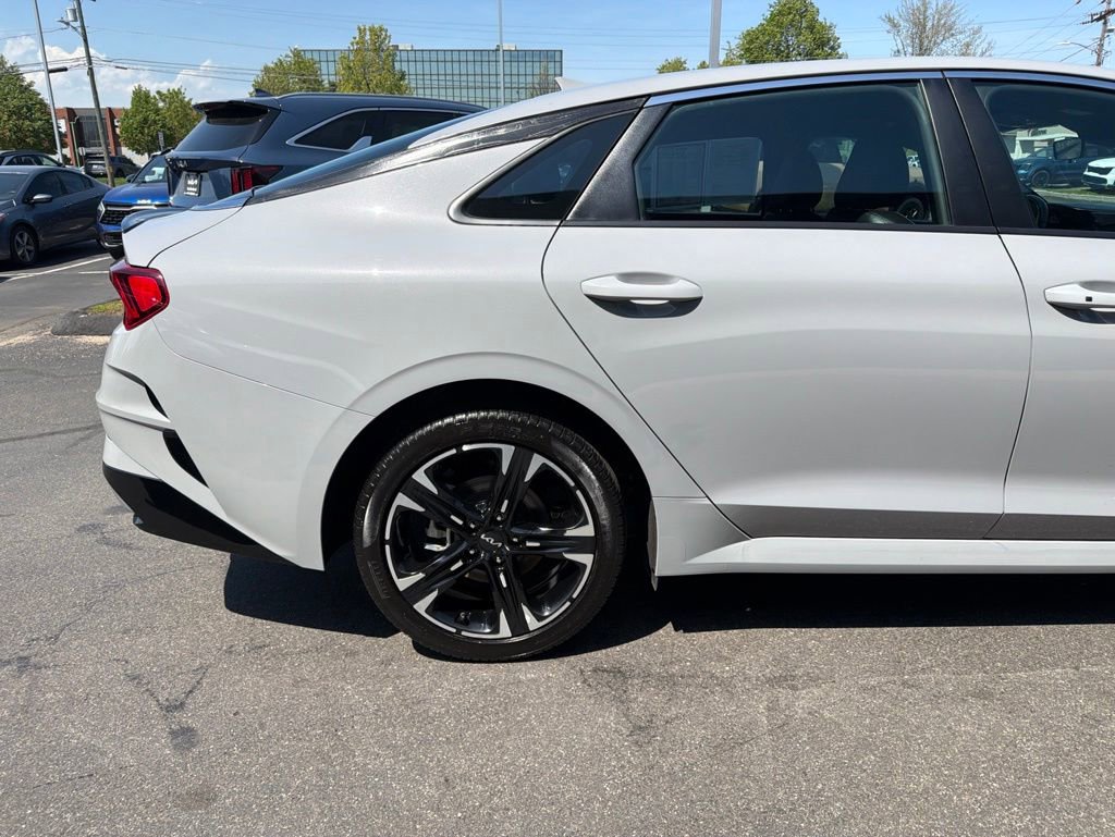 Used 2024 Kia K5 GT-Line w/ GT-Line Premium Package FWD image 7
