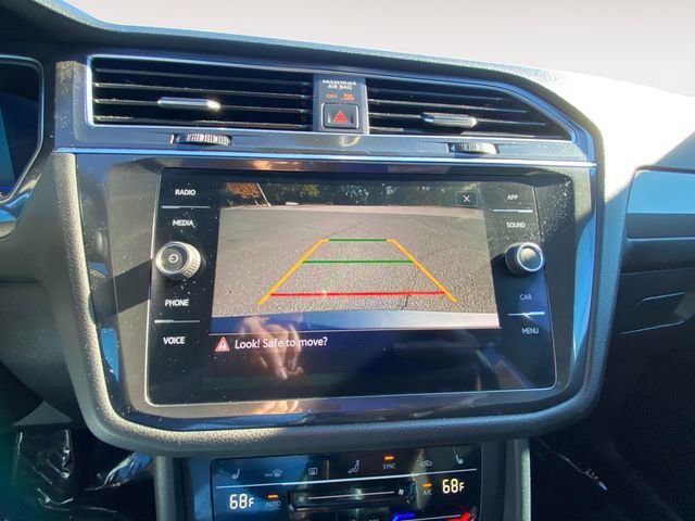 Used 2022 Volkswagen Tiguan SE image 29