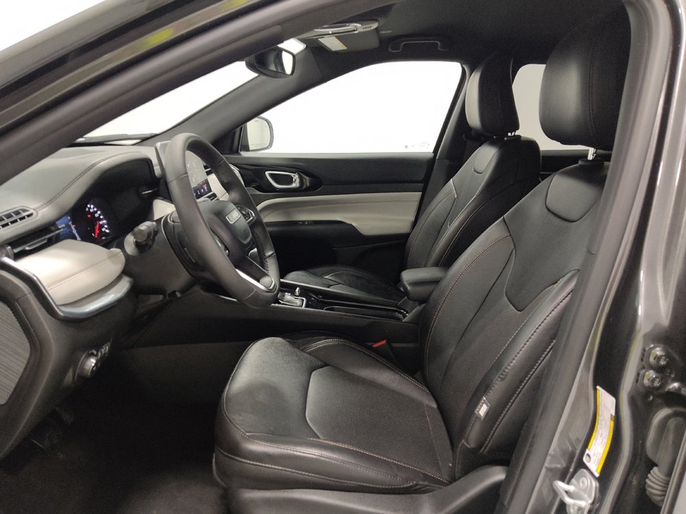 Used 2023 Jeep Compass Limited AWD/4WD image 17