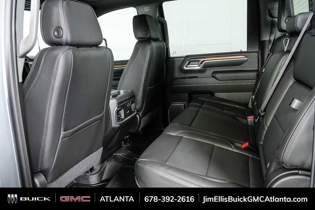 New 2026 GMC Sierra 3500 Denali w/ Denali Reserve Package image 18