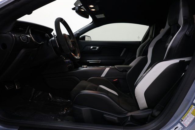 Used 2022 Ford Mustang Shelby GT500 w/ Carbon Fiber Track Pack image 69