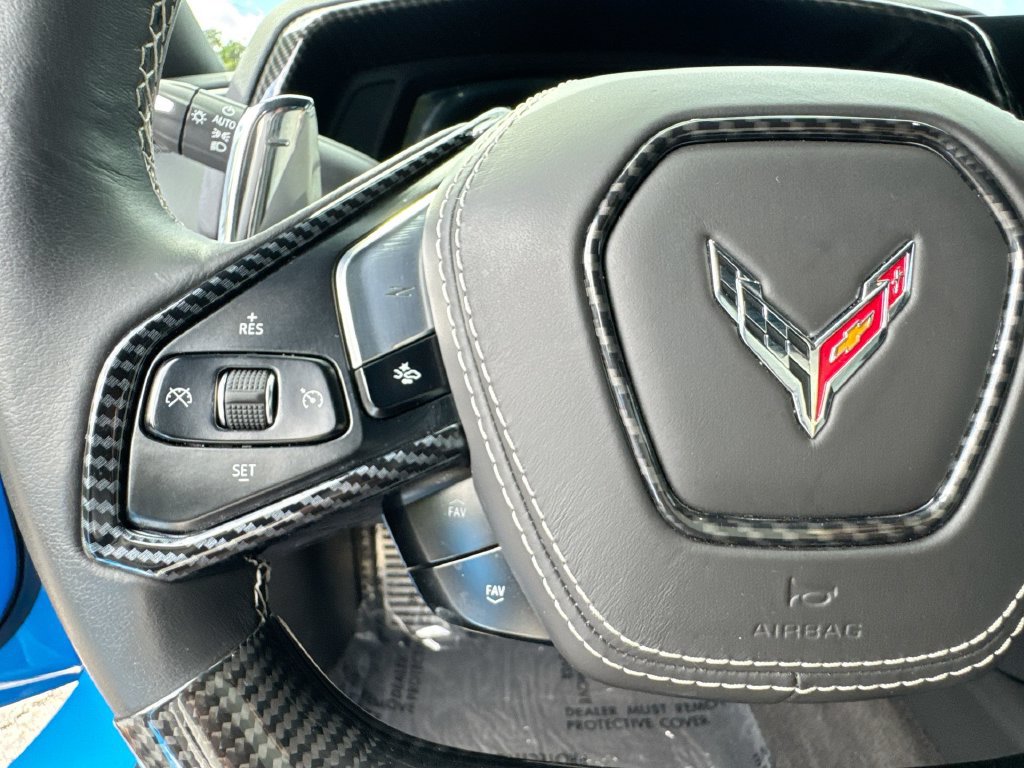 Used 2025 Chevrolet Corvette Z06 RWD image 17