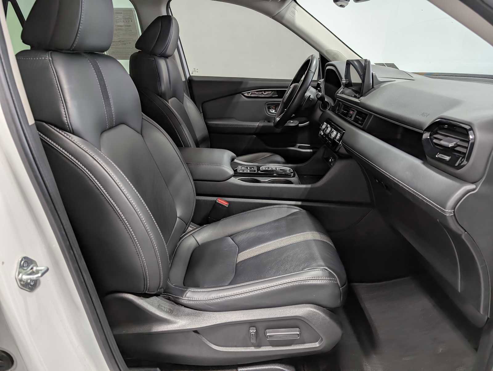 Used 2023 Honda Pilot EX-L image 41