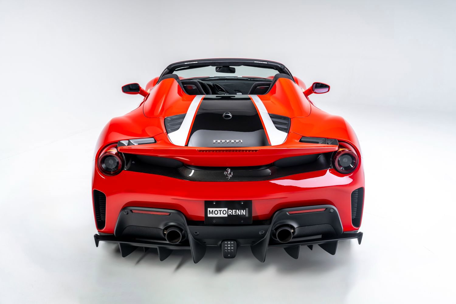 Used 2020 Ferrari 488 Pista Spider image 10