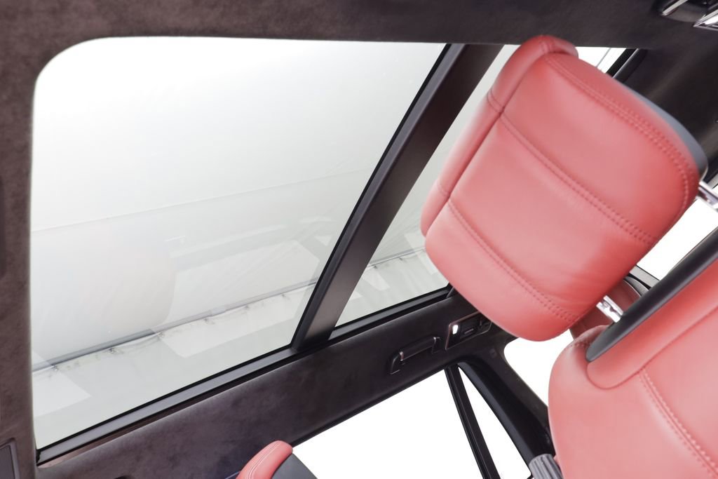 Used 2021 Land Rover Range Rover Long Wheelbase Autobiography image 15