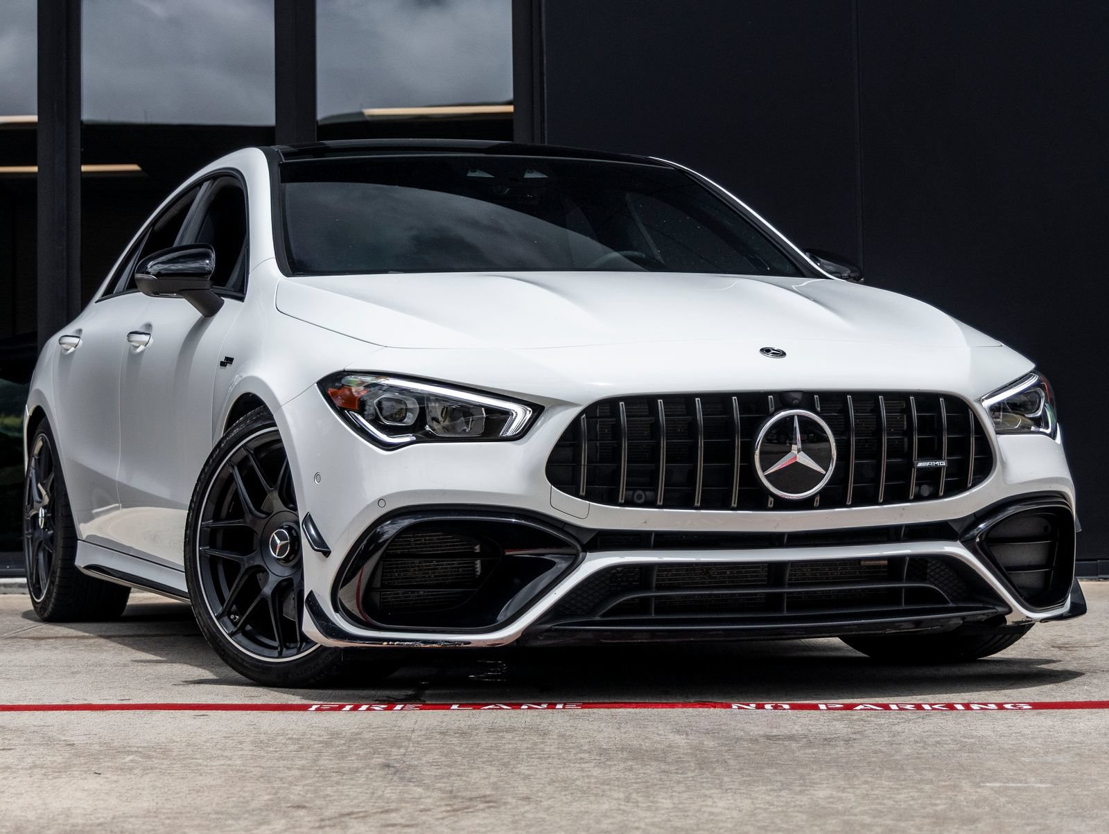 Used 2022 Mercedes-Benz CLA 45 AMG 4MATIC image 2