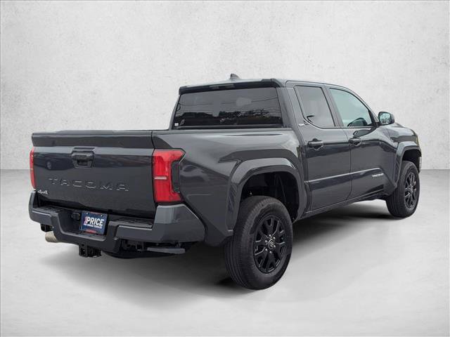 Used 2025 Toyota Tacoma SR5 AWD/4WD image 5