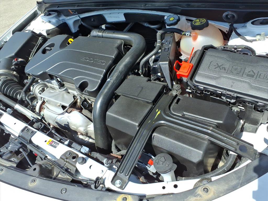 Used 2024 Chevrolet Malibu LT FWD image 35