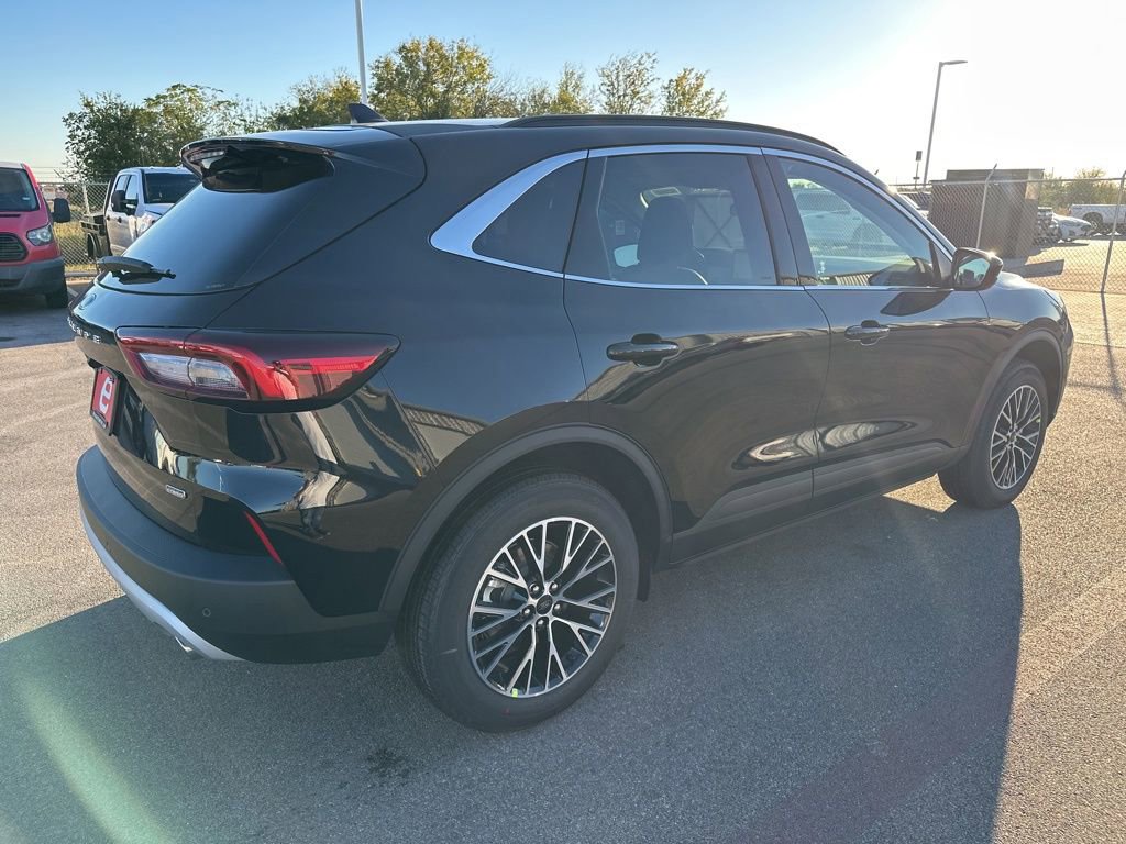 New 2026 Ford Escape SE image 8