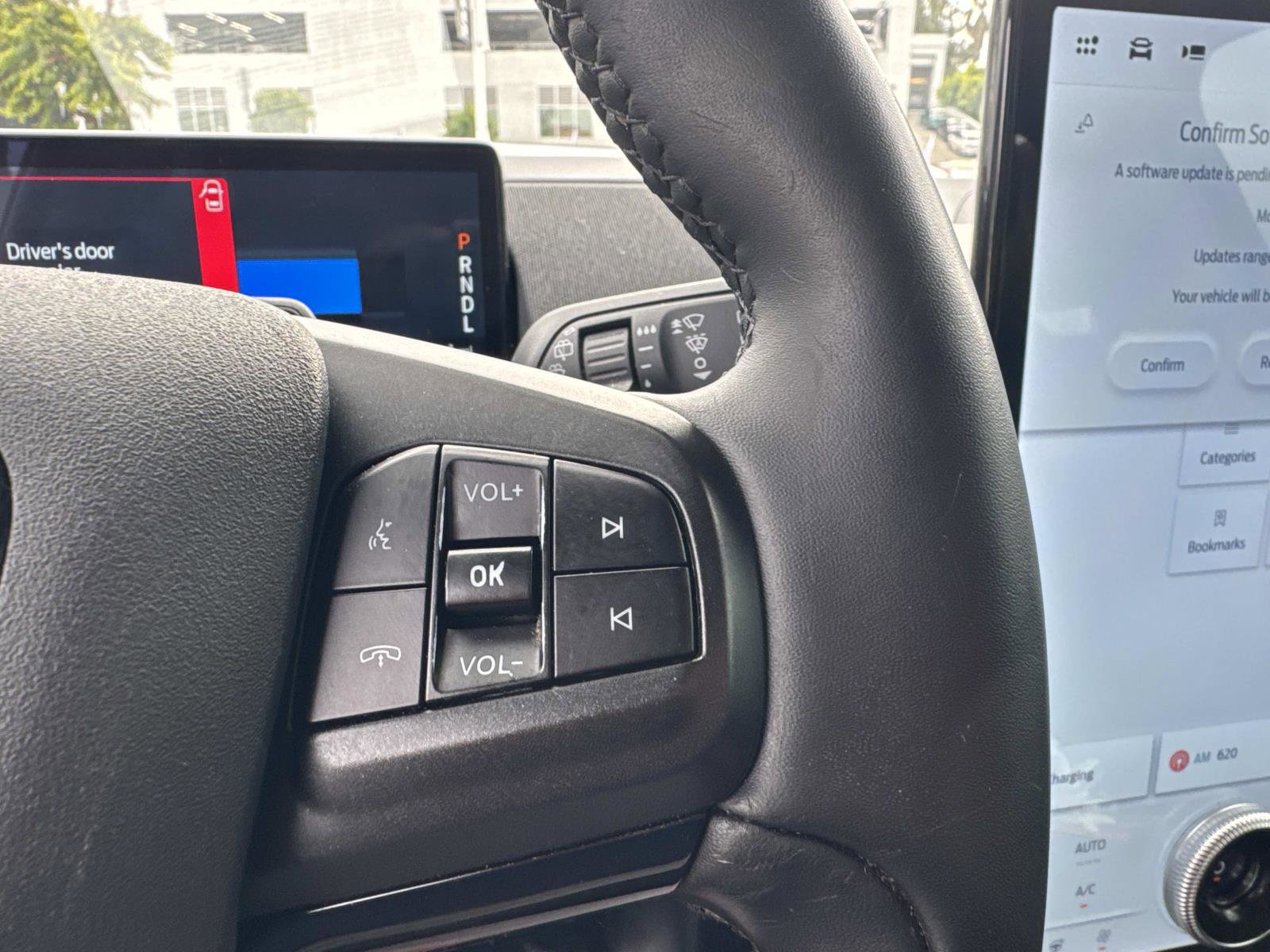 Used 2021 Ford Mustang Mach-E Select w/ Comfort/Technology Package AWD/4WD image 17