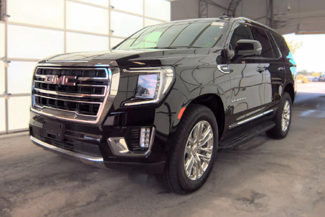 Used 2022 GMC Yukon SLT w/ SLT Premium Package