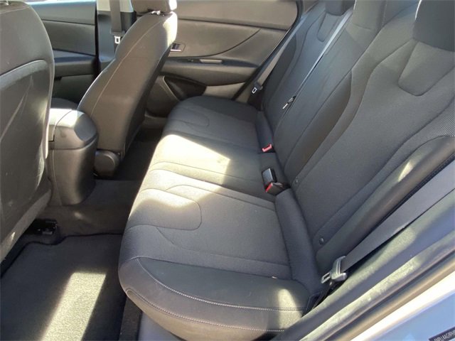 Used 2023 Hyundai Elantra SE image 10