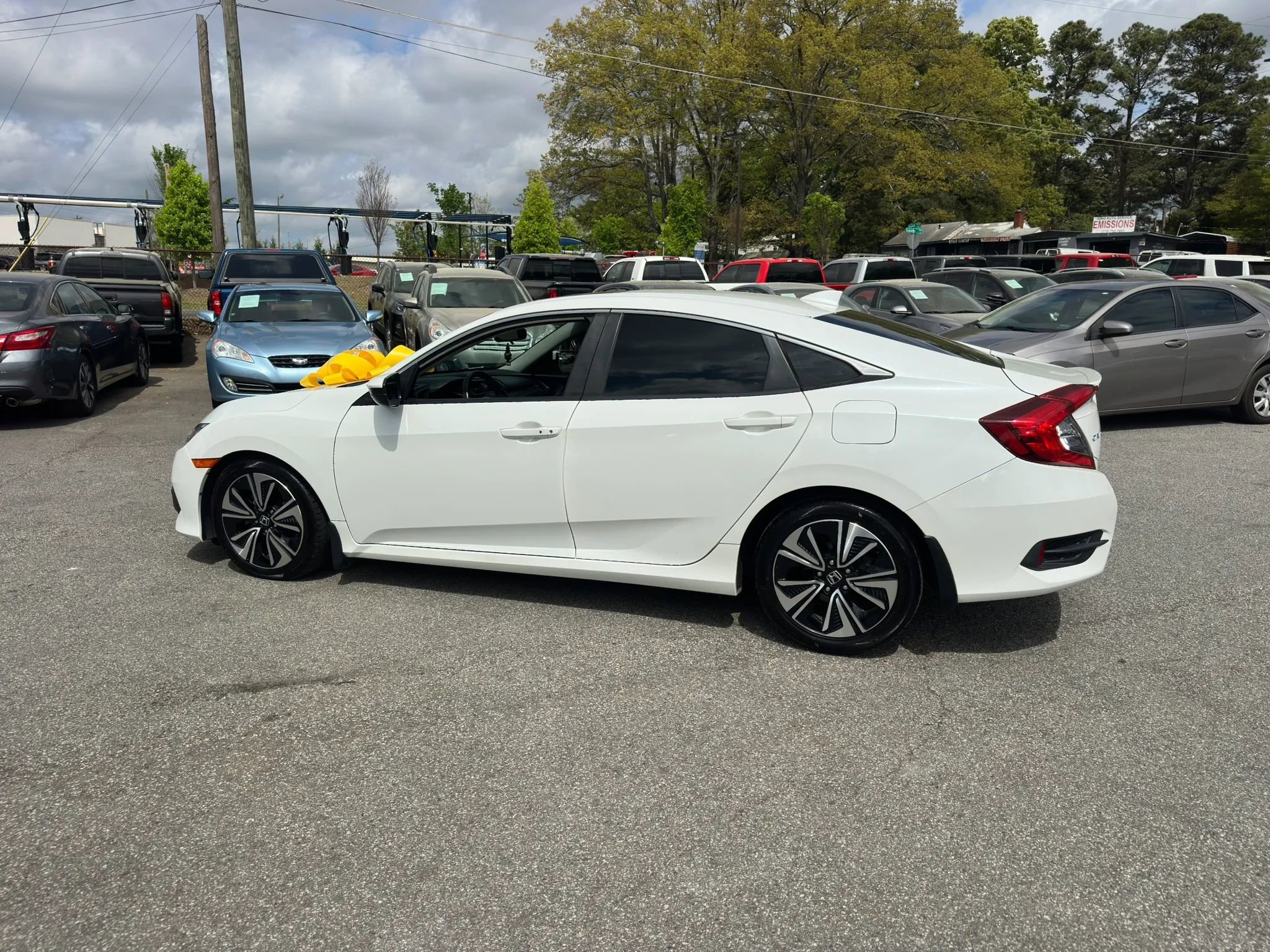 Used 2018 Honda Civic EX-T image 5
