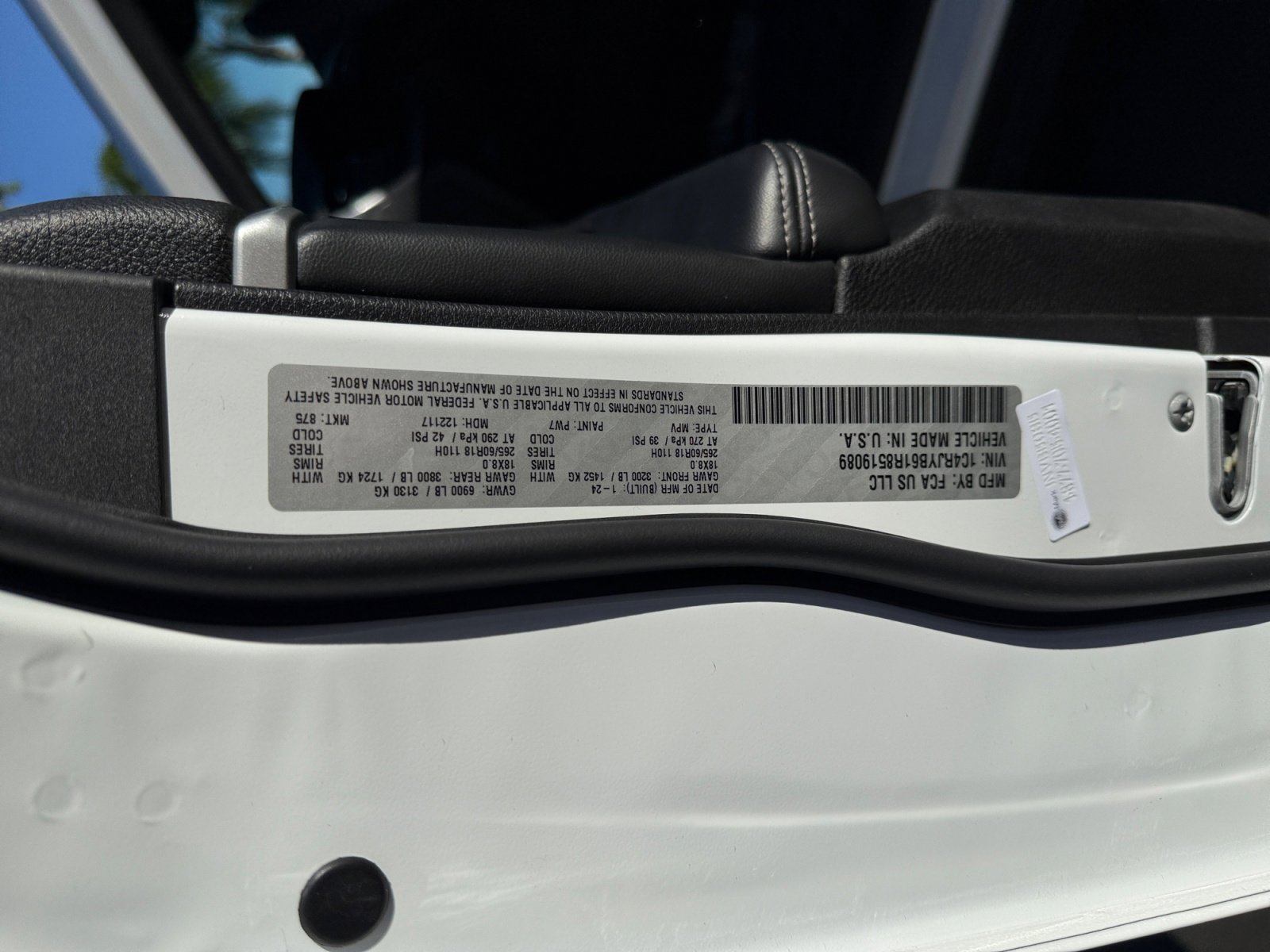 Used 2024 Jeep Grand Cherokee Limited 4xe image 24