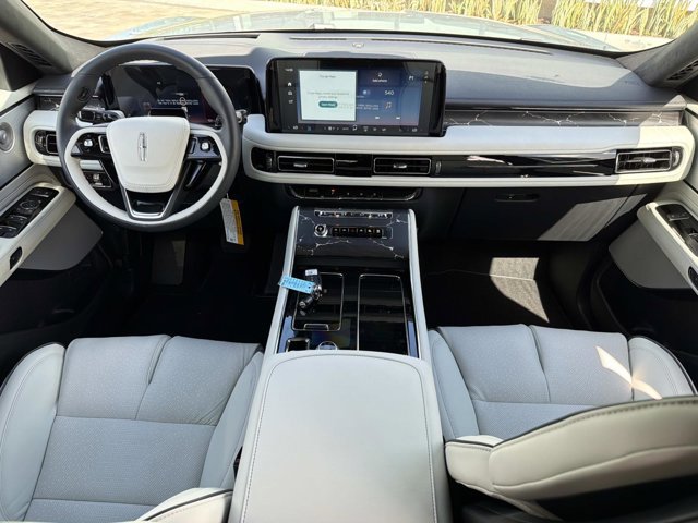 New 2026 Lincoln Aviator Black Label w/ Jet Appearance Package image 25