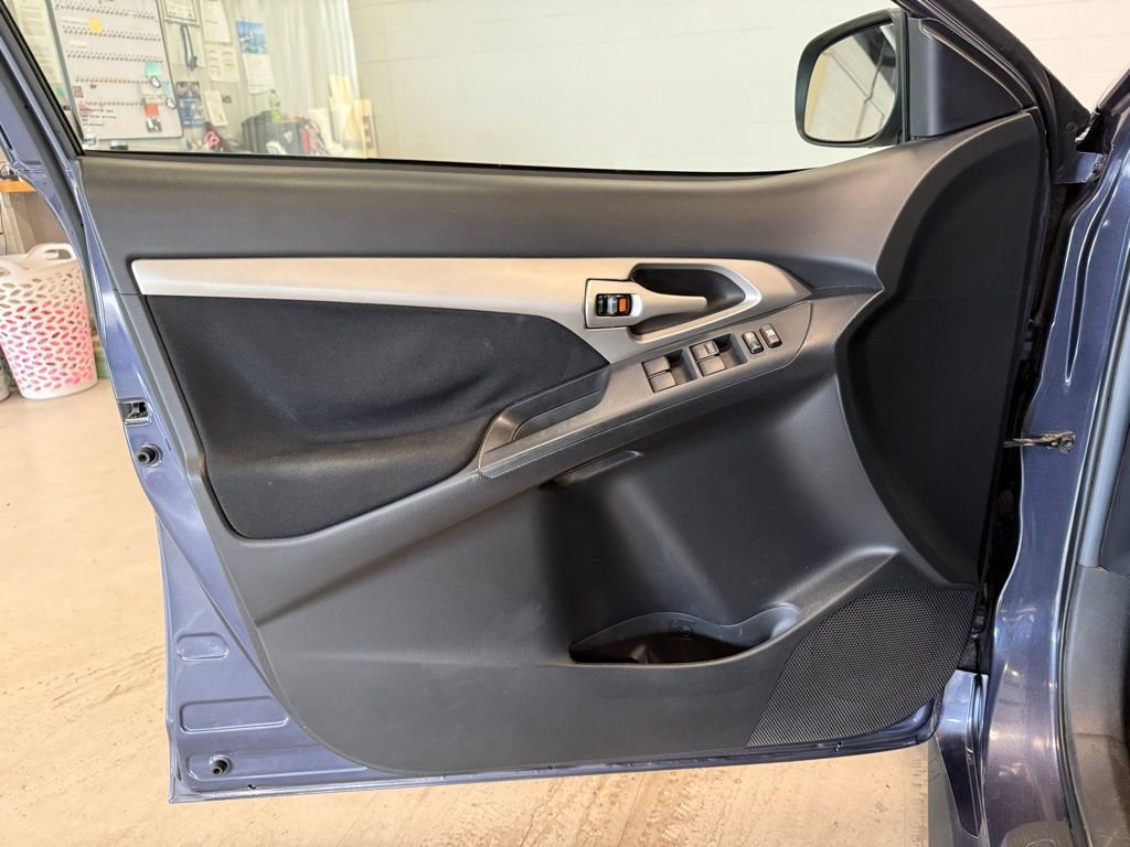 Used 2009 Pontiac Vibe w/ Preferred Package image 18