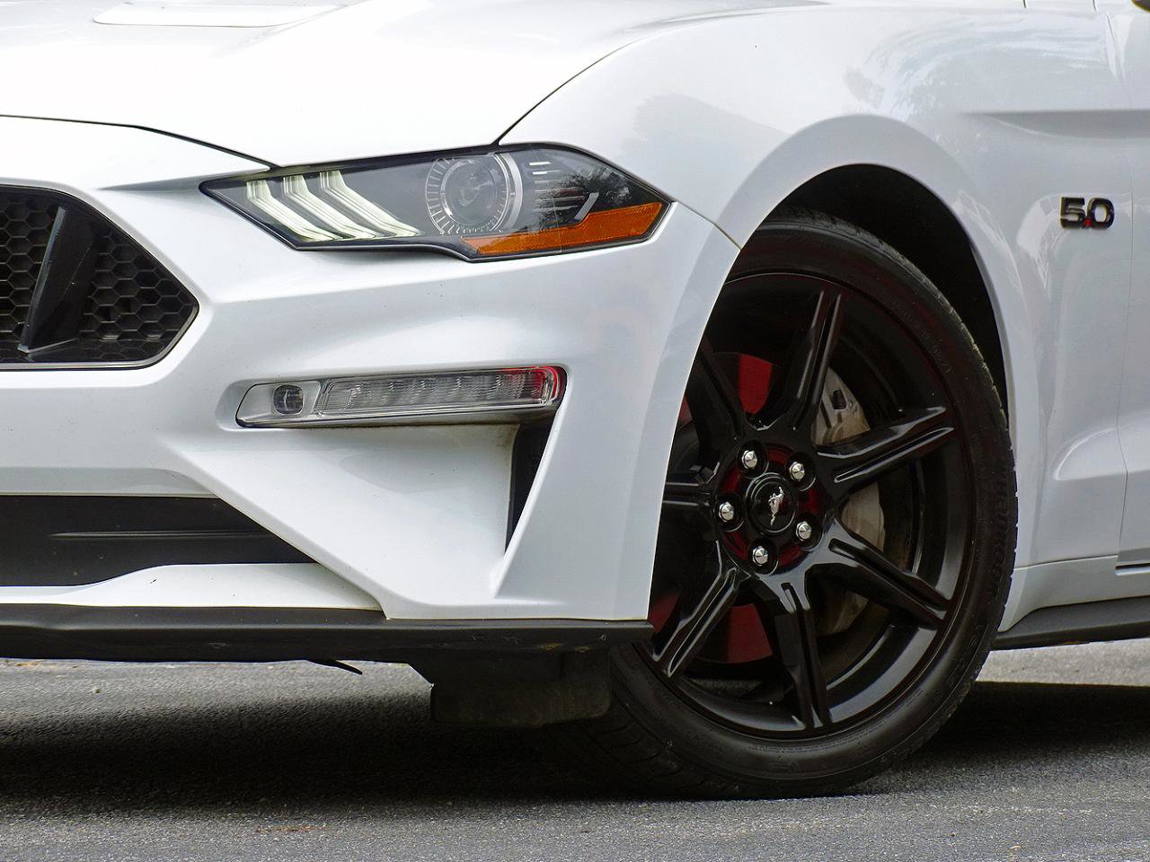 Used 2020 Ford Mustang GT Premium w/ Equipment Group 401A RWD image 6