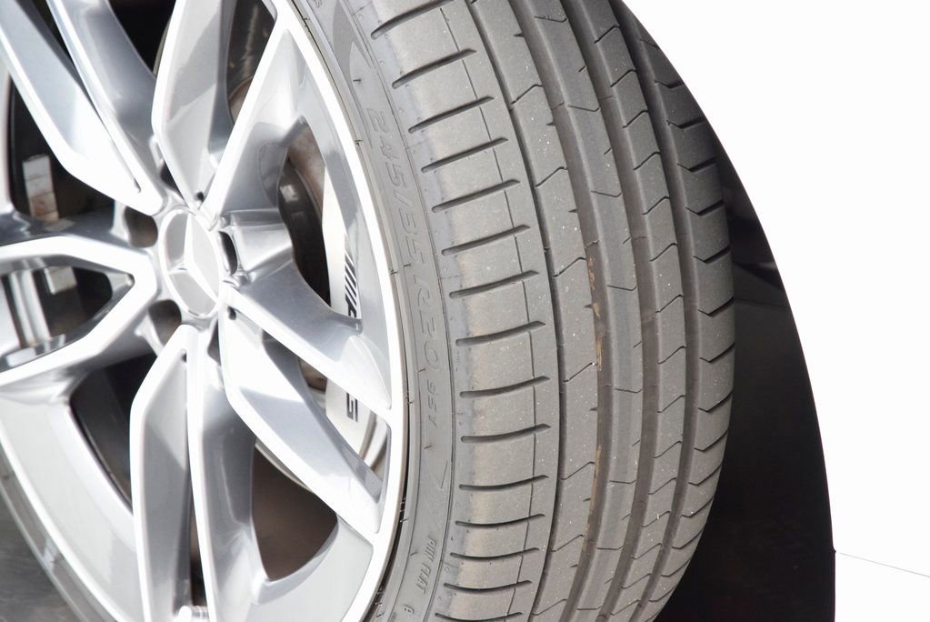 Certified 2023 Mercedes-Benz E 53 AMG 4MATIC Coupe image 31