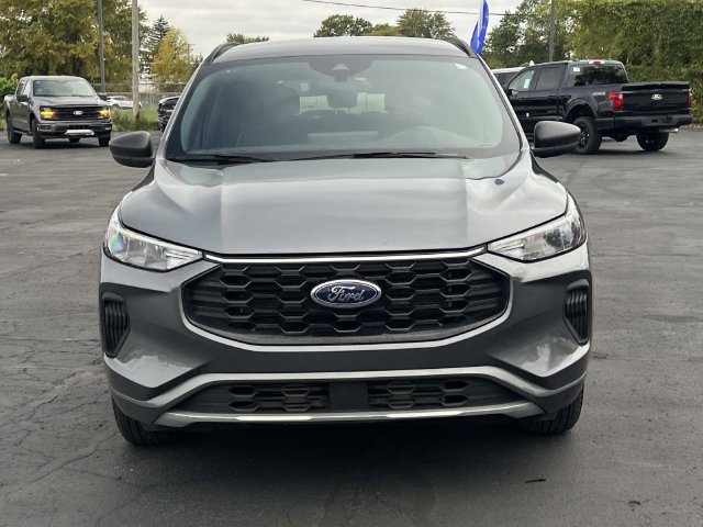 Certified 2024 Ford Escape ST-Line w/ Tech Pack #1 AWD/4WD image 8