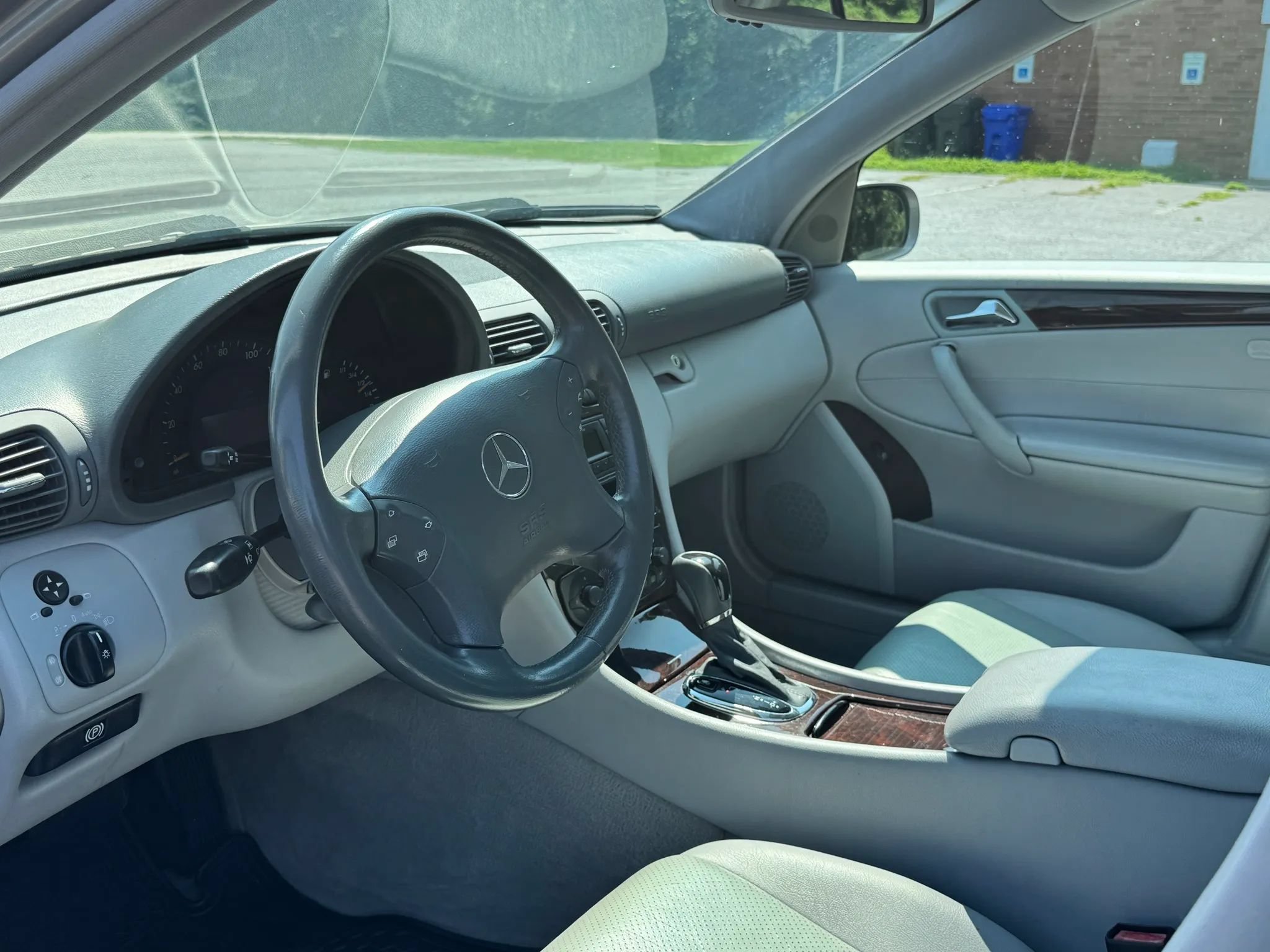 Used 2004 Mercedes-Benz C 240 Sedan image 12