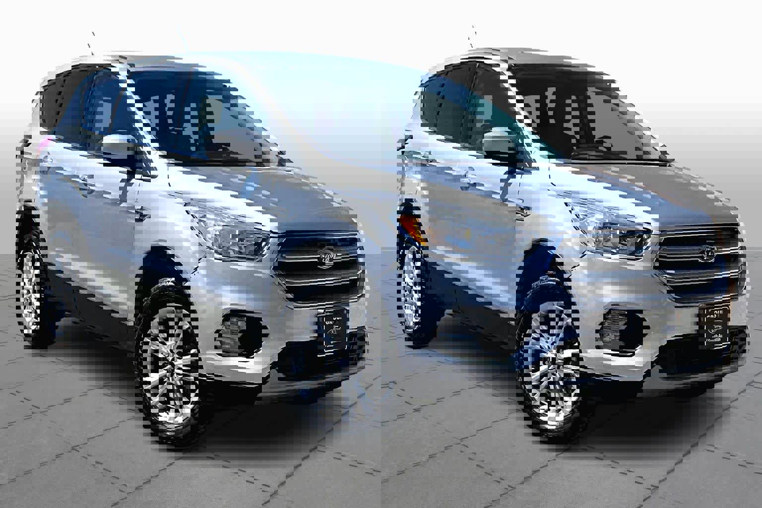 Certified 2019 Ford Escape SE image 3