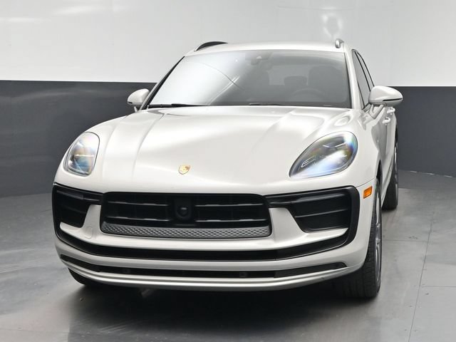 Used 2024 Porsche Macan AWD/4WD image 6