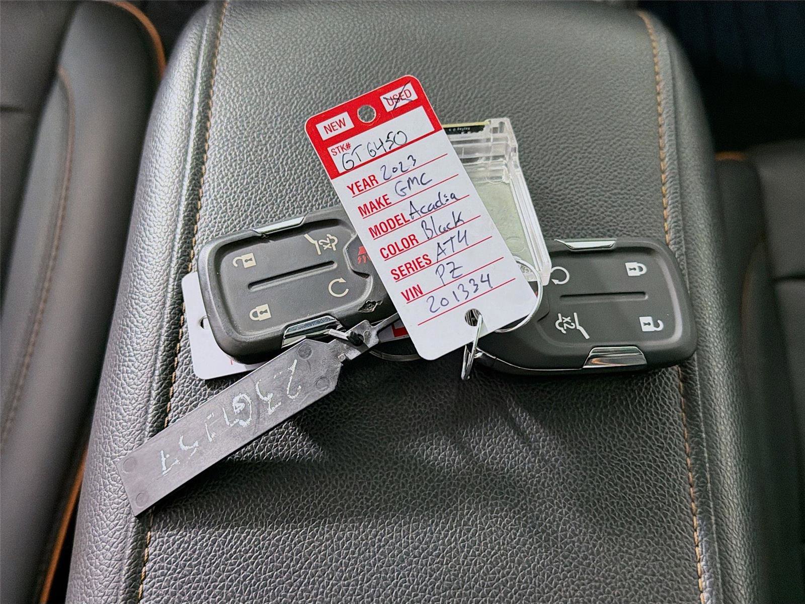 Used 2023 GMC Acadia AT4 w/ Technology Package image 35