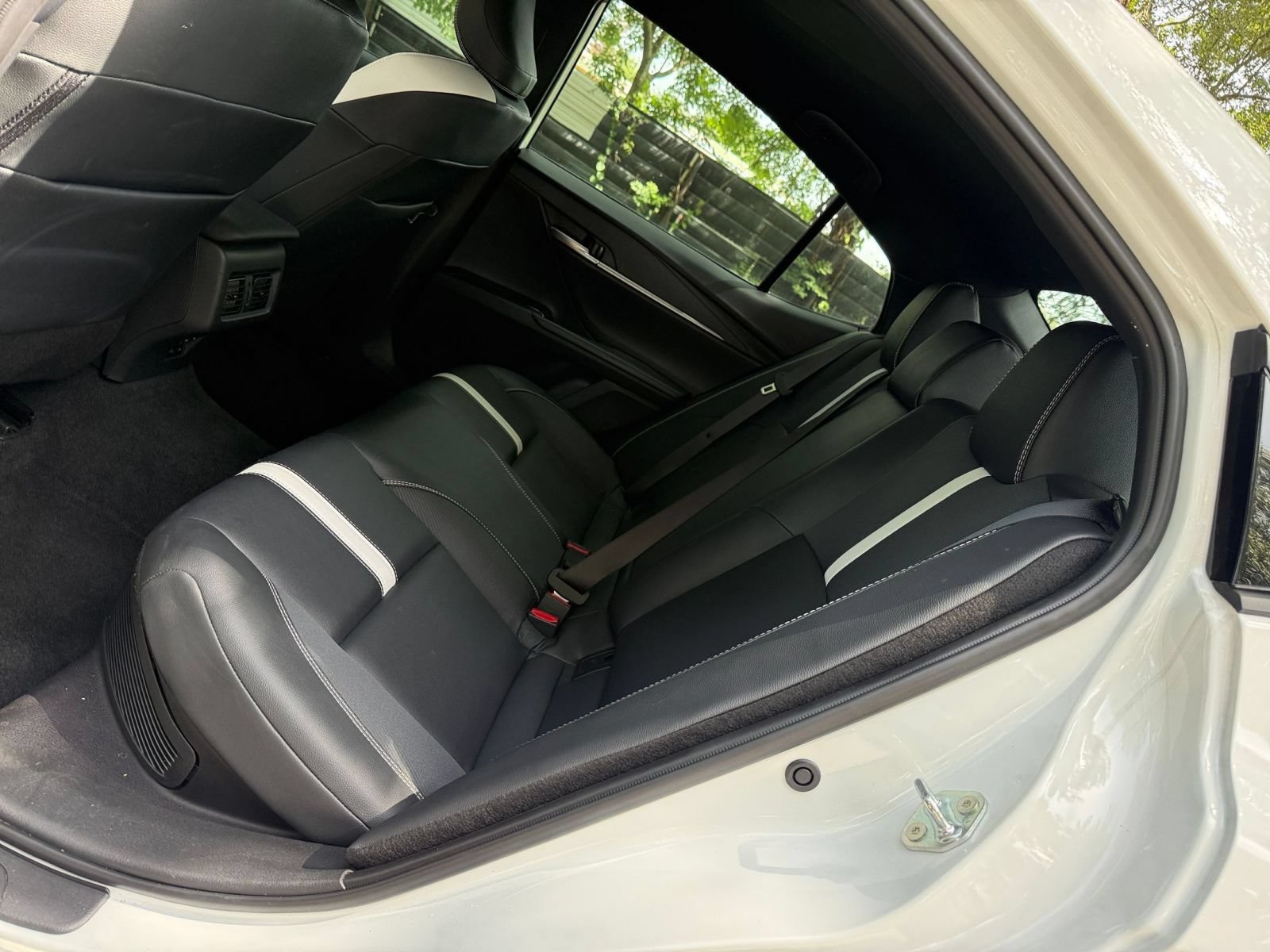 Used 2026 Toyota Camry SE FWD image 23