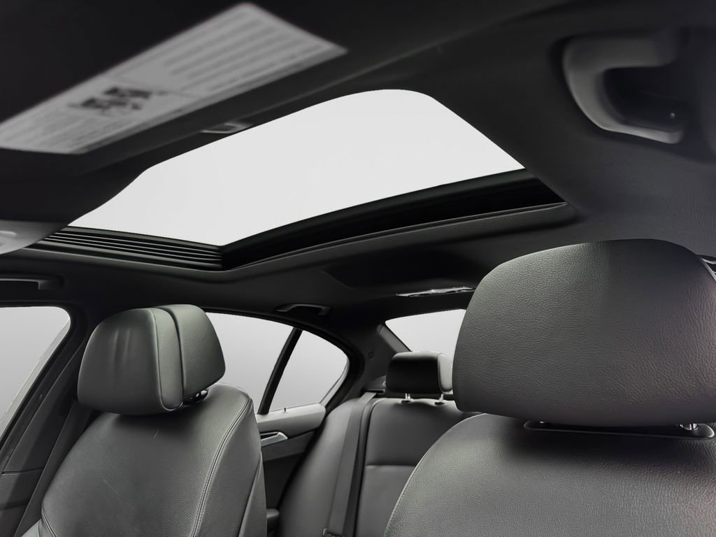 Used 2012 BMW 535i xDrive Sedan image 19