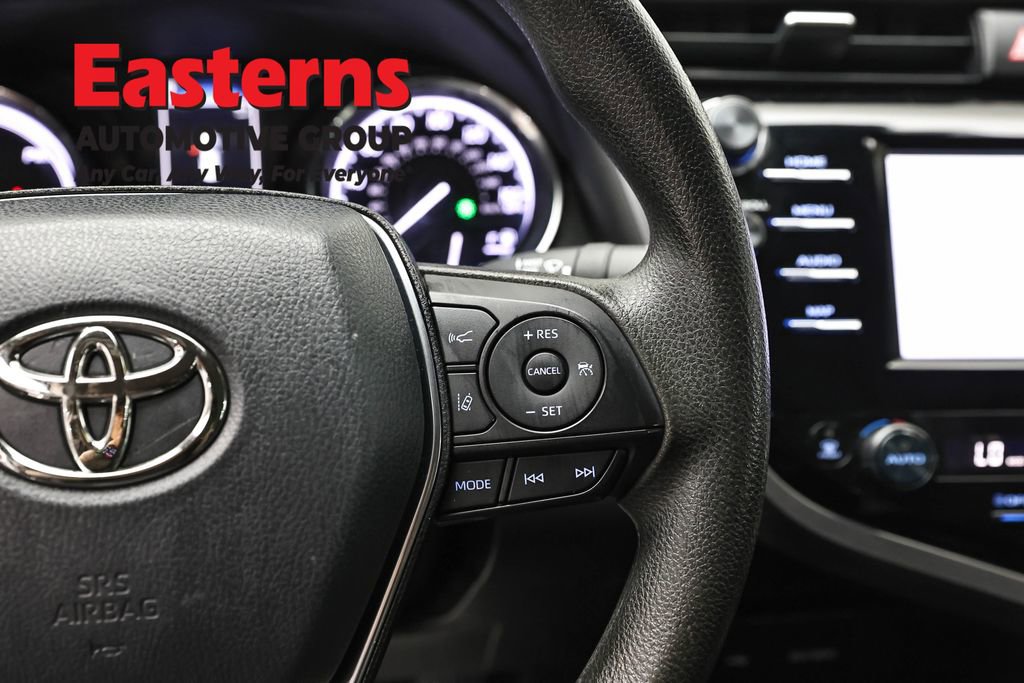 Used 2020 Toyota Camry LE image 16