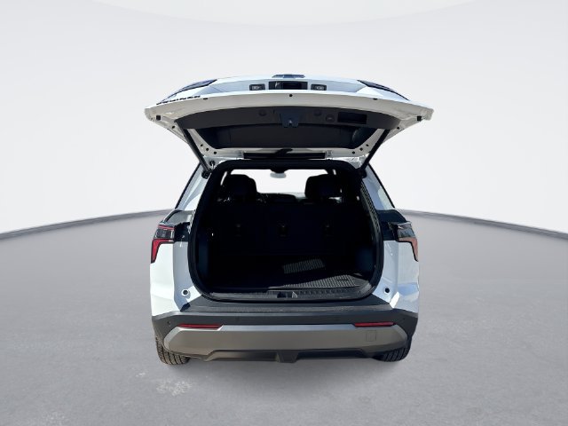 New 2027 Chevrolet Equinox LT w/ Convenience Package II FWD image 23