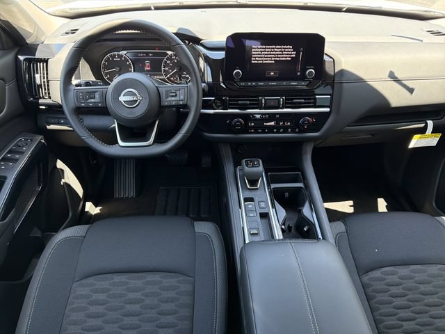 New 2025 Nissan Pathfinder SV FWD image 4