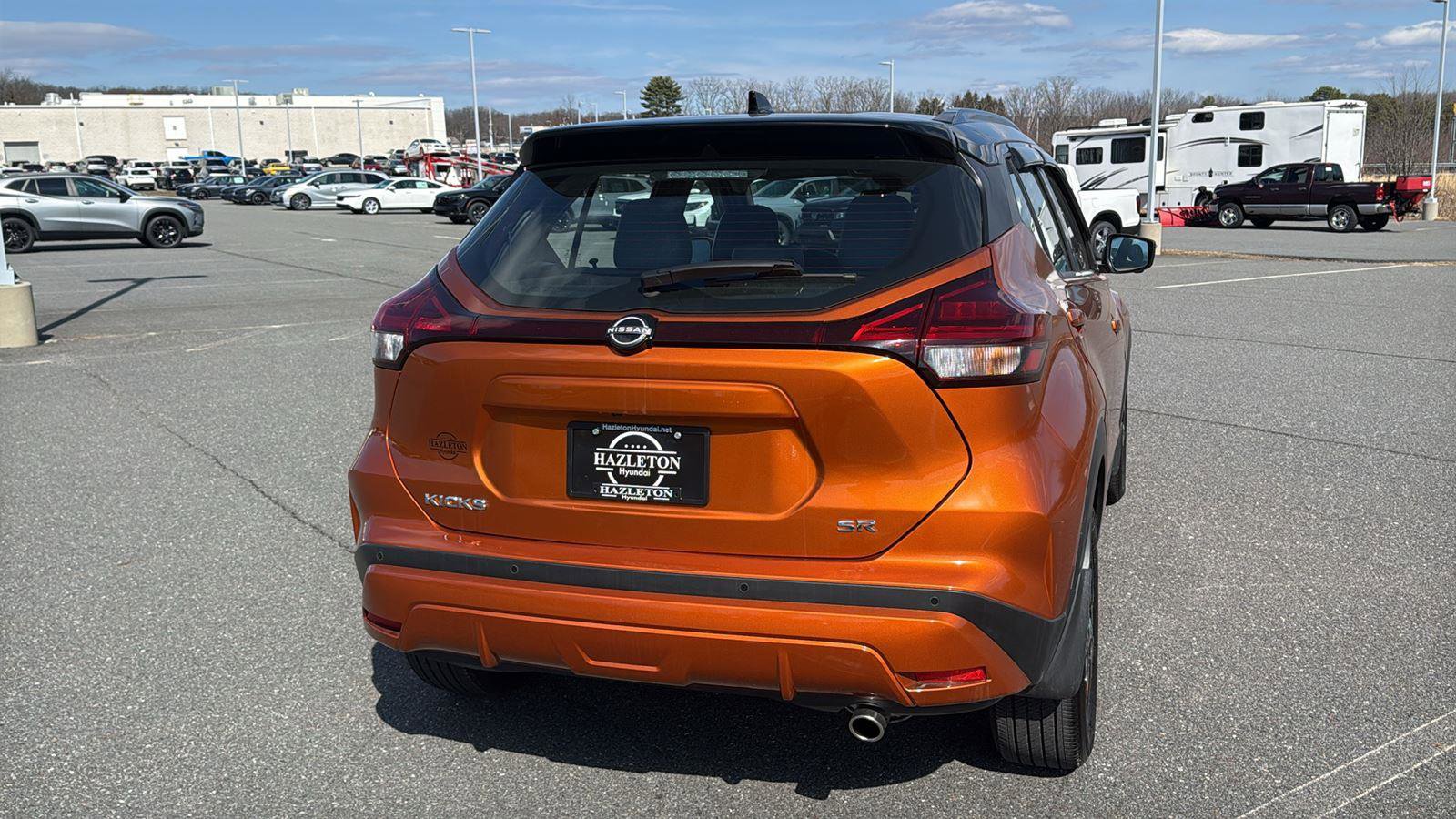 Used 2023 Nissan Kicks SR w/ SR Premium Package image 7