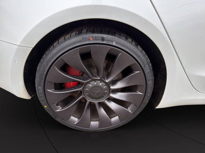 Used 2021 Tesla Model 3 Performance image 23