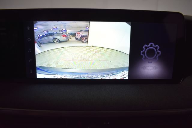 Certified 2025 Nissan Kicks SV AWD/4WD image 19